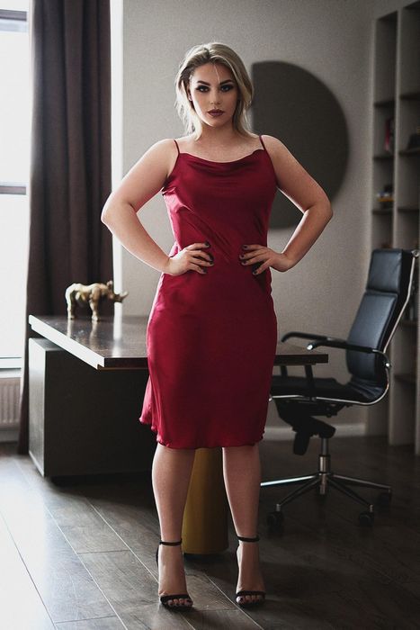 Мир интим-досуга в Саратове: Опыт девушек на час и то, что они предлагают